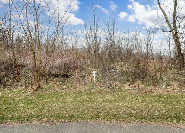 Property at Unit 15 Long Lake Dr #15, Cassopolis, MI 49031