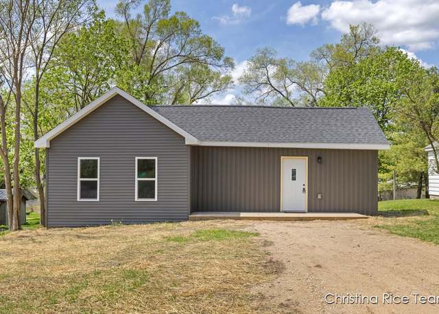 Property at 31 First St, Stanwood, MI 49346, 2 beds, 1 bath