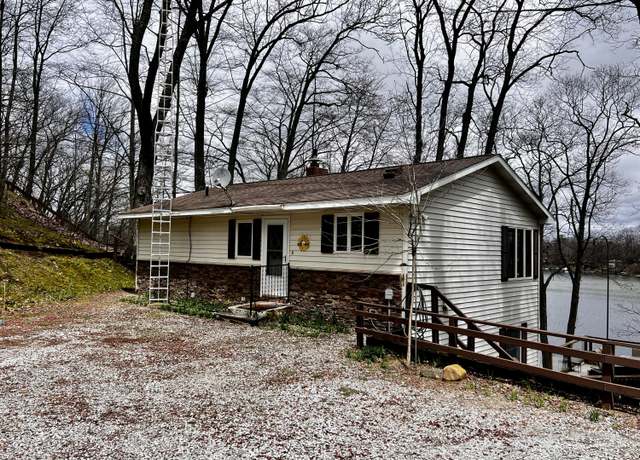 Property at 6302 E Interlochen Rd, Fountain, MI 49410, 2 beds, 2 baths