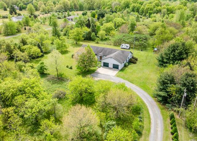 Property at 5142 Becht Rd, Coloma, MI 49038, 5 beds, 2.5 baths
