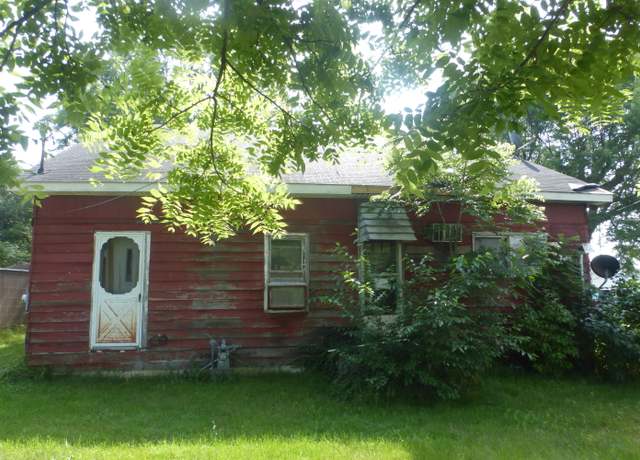 Property at 3165 S Third St, Niles, MI 49120, 3 beds, 3 baths