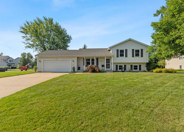 Property at 3852 Pebblefield Dr, Hudsonville, MI 49426, 3 beds, 2 baths