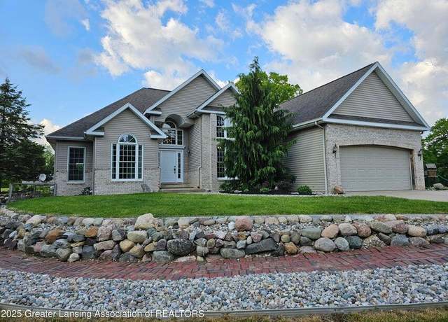 Property at 2862 Bluewater Hwy, Ionia, MI 48846, 3 beds, 2 baths
