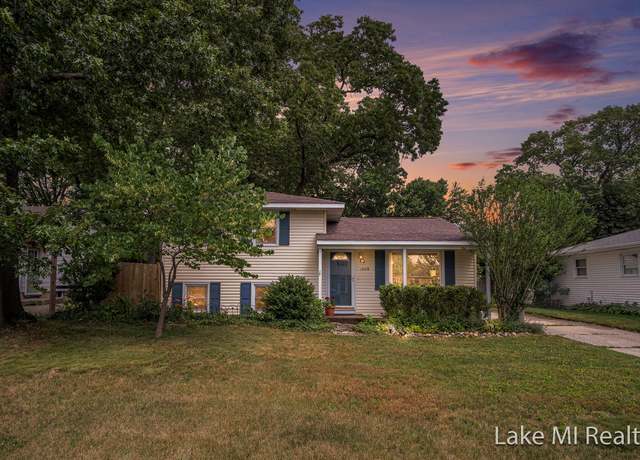 Property at 4128 Michael Ave SW, Wyoming, MI 49509, 3 beds, 1.5 baths