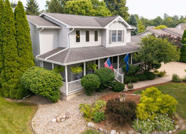 Property at 11830 Shady Pines Dr, Grand Ledge, MI 48837, 3 beds, 2.5 baths