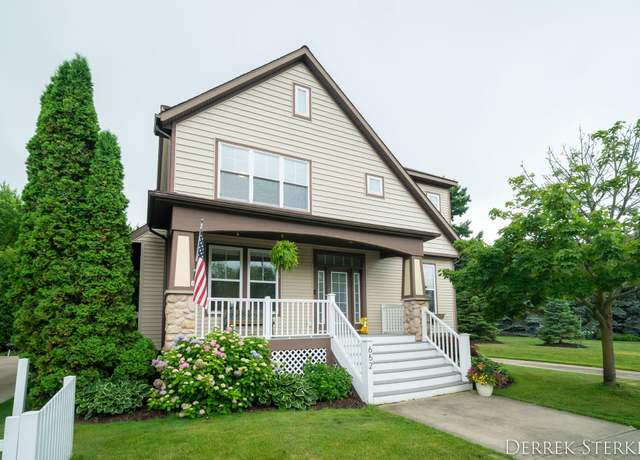 Property at 652 Cedar Square St, Holland, MI 49423, 5 beds, 3.5 baths