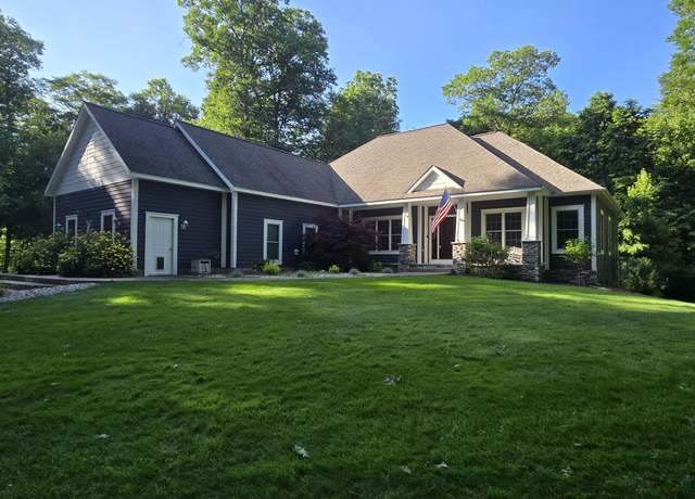 Property at 6160 Scenic Woods Cir N, Muskegon, MI 49445, 5 beds, 3.5 baths