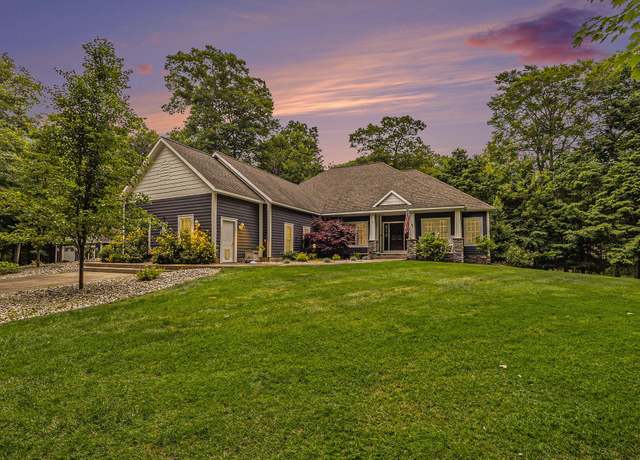 Property at 6160 Scenic Woods Cir N, Muskegon, MI 49445, 5 beds, 3.5 baths