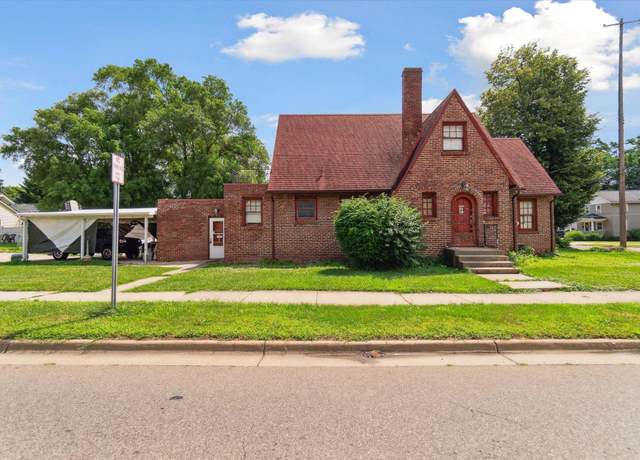 Property at 1045 S West Ave, Jackson, MI 49203, 3 beds, 1 bath