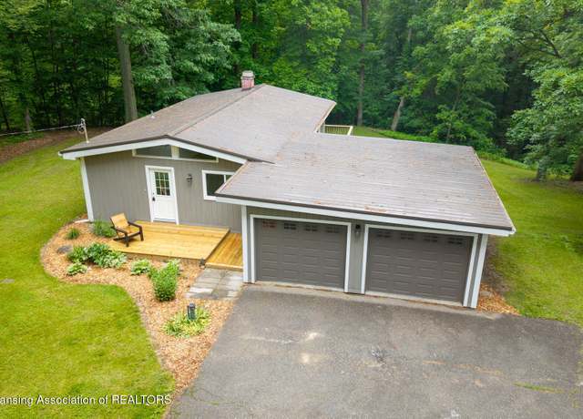 Property at 9481 S Clinton Trl, Eaton Rapids, MI 48827, 3 beds, 2 baths