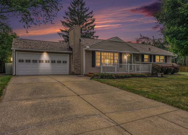 Property at 5209 Bronson Blvd, Portage, MI 49024, 2 beds, 1.5 baths