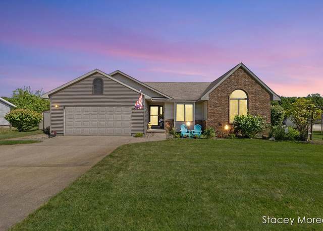 Property at 9743 River Rd, Greenville, MI 48838, 5 beds, 2 baths