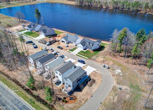 Property at 1536 Wilson Rd, Norton Shores, MI 49456, 3 beds, 2.5 baths