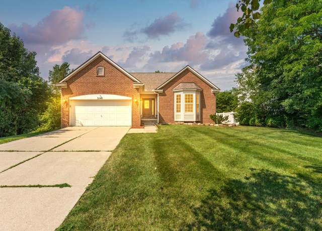 Property at 3148 Fenview Dr, Ann Arbor, MI 48108, 3 beds, 2 baths