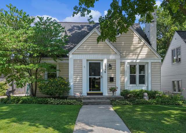 Property at 1306 Allerton Ave SE, Grand Rapids, MI 49506, 3 beds, 1.5 baths