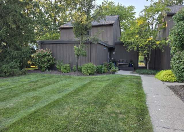 Property at 20 Westbury Ct, Ann Arbor, MI 48105, 3 beds, 3 baths