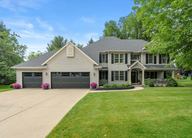 Property at 2719 Innisbrook Dr, Portage, MI 49024, 5 beds, 3.5 baths