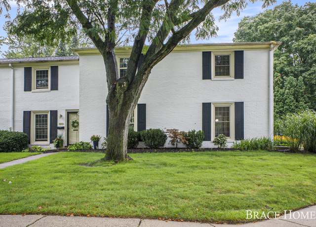 Property at 2476 Cranden Dr SE, Grand Rapids, MI 49506, 2 beds, 1.5 baths