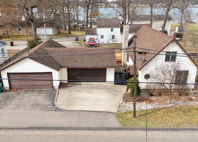 Property at 1375 Woodland Bch, Battle Creek, MI 49014, 3 beds, 2 baths