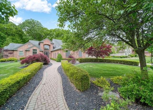 Property at 2349 River Woods Dr N, Canton, MI 48188, 4 beds, 2.5 baths