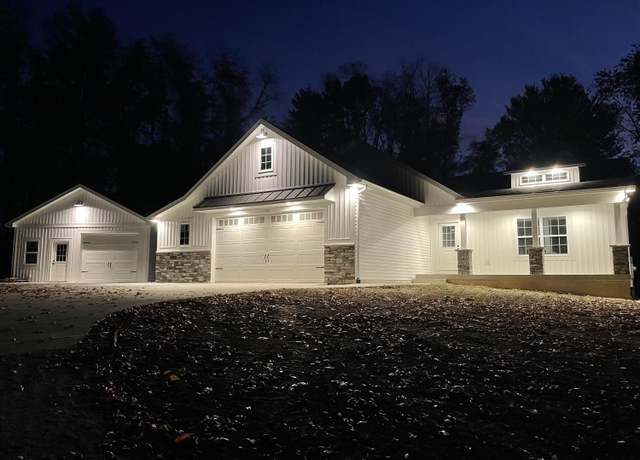 Property at 11580 14th Ave NW, Grand Rapids, MI 49534, 4 beds, 3 baths