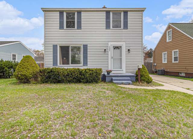 Property at 2682 Pinehurst Rd, Norton Shores, MI 49441, 3 beds, 1 bath
