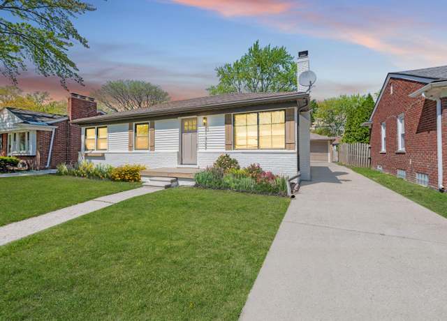 Property at 21327 Prestwick Ave, Harper Woods, MI 48225, 3 beds, 2 baths