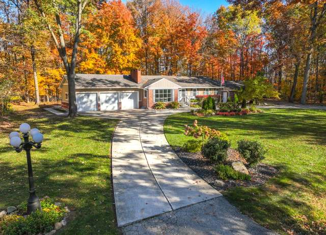 Property at 41820 Glen Arbor St, Canton, MI 48188, 4 beds, 2.5 baths