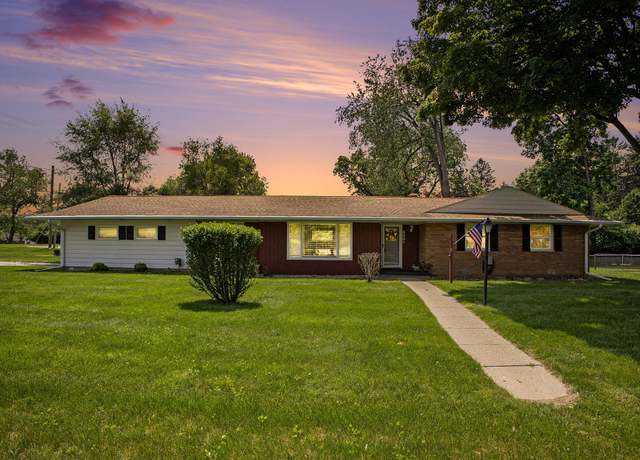 Property at 2301 Foote Manor Dr, Jackson, MI 49203, 3 beds, 1.5 baths