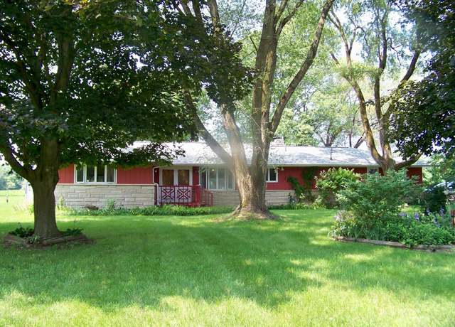 Property at 12090 M-40, Gobles, MI 49055, 4 beds, 1.5 baths