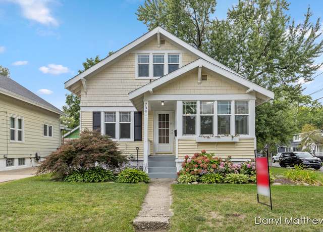 Property at 734 Graceland St NE, Grand Rapids, MI 49505, 2 beds, 1.5 baths