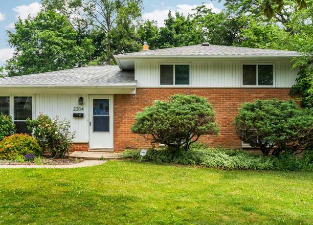 Property at 2204 Walter Dr, Ann Arbor, MI 48103, 3 beds, 1.5 baths