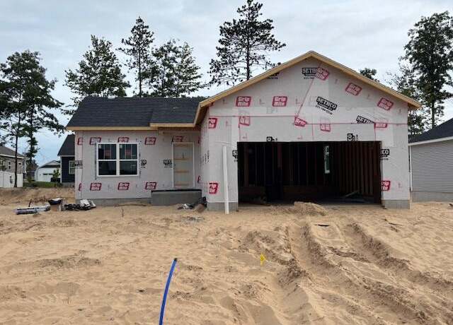 Property at 2490 Gray Wolf Way, Muskegon, MI 49444, 2 beds, 2 baths