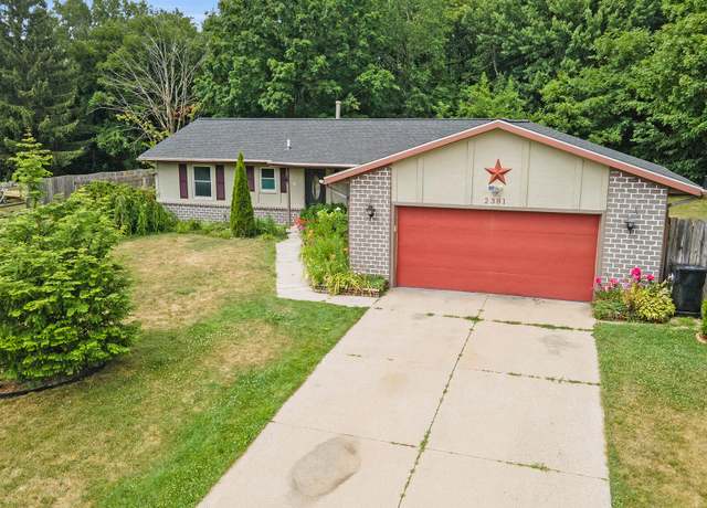 Property at 2381 Mapleview St SE, Kentwood, MI 49508, 4 beds, 2 baths