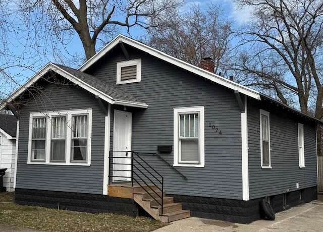Property at 1024 Madison St, Muskegon, MI 49442, 2 beds, 1 bath