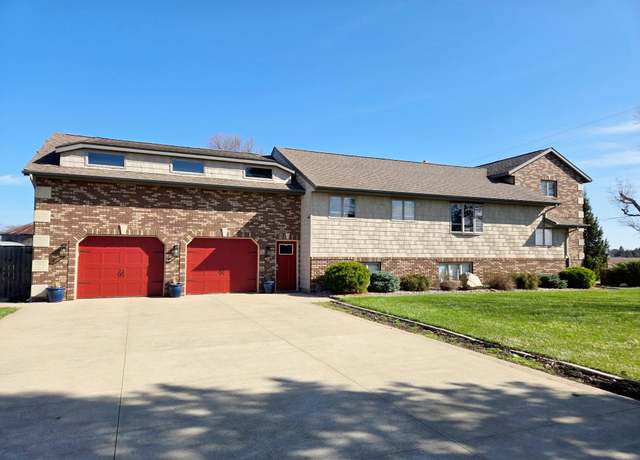 Property at 63810 Middle Colon Rd, Burr Oak, MI 49030, 5 beds, 2.5 baths