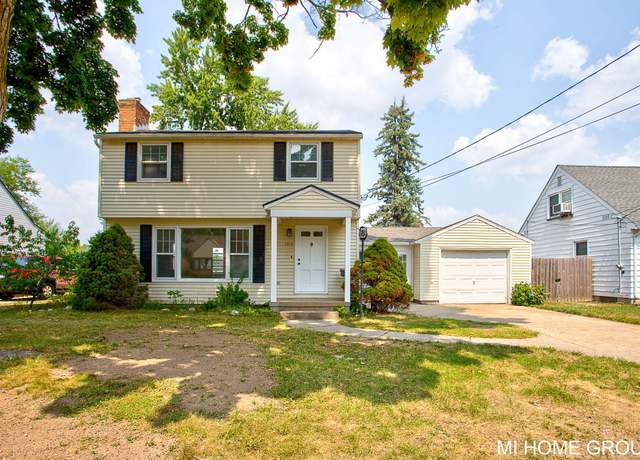 Property at 1313 Ellsmere St NE, Grand Rapids, MI 49505, 3 beds, 2 baths