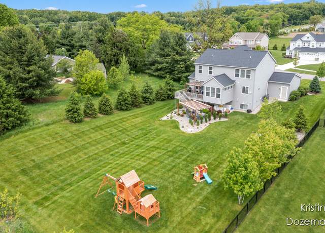 Property at 12036 Harvest Home Dr, Lowell, MI 49331, 5 beds, 3.5 baths