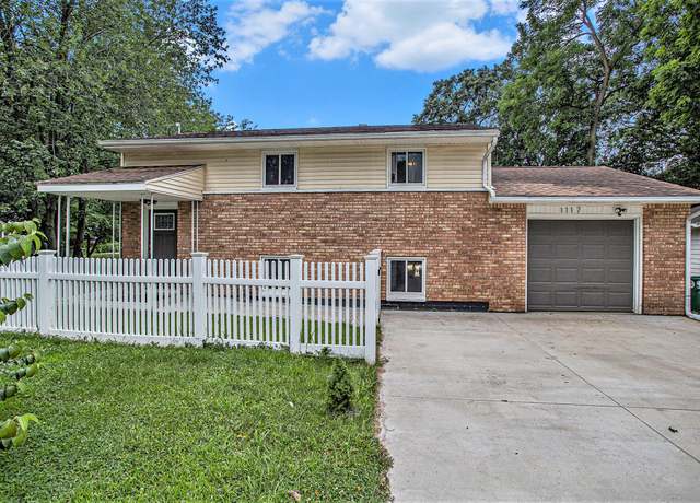 Property at 1117 Westlake Woods Dr, Battle Creek, MI 49037, 4 beds, 1.5 baths
