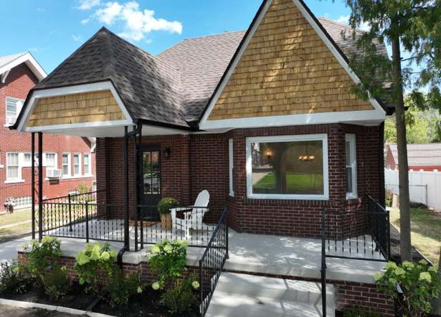 Property at 1935 Church Pl, Trenton, MI 48183, 3 beds, 2 baths
