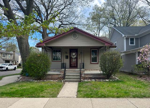 Property at 524 E Farnum Ave, Royal Oak, MI 48067, 3 beds, 2 baths