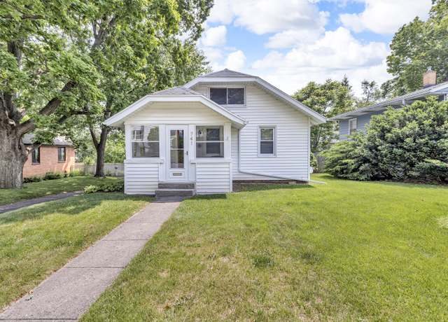 Property at 741 Lawrence St, Jackson, MI 49203, 2 beds, 1 bath