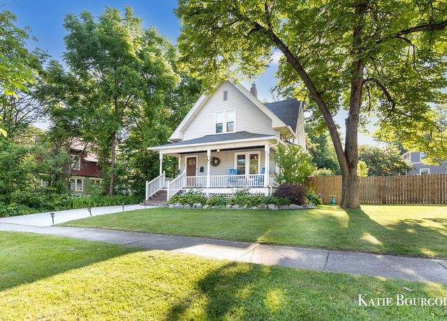 Property at 140 S Monroe St NE, Rockford, MI 49341, 3 beds, 2.5 baths