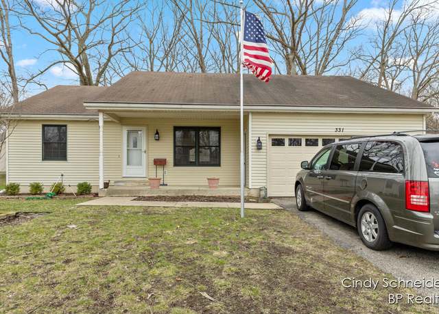 Property at 331 N Division Ave, Holland, MI 49424, 3 beds, 2 baths