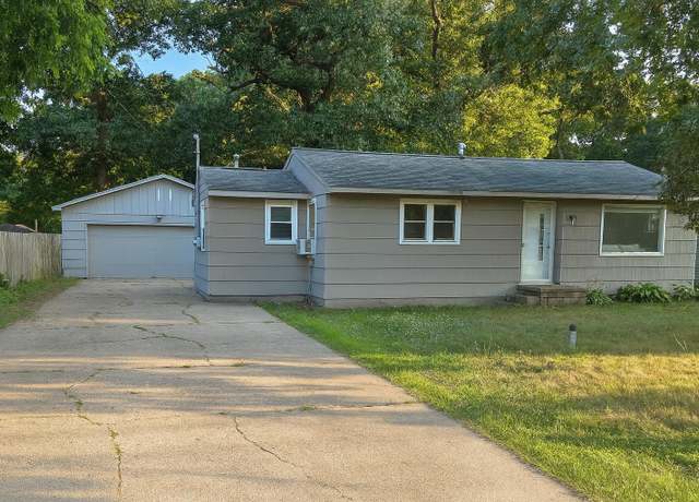 Property at 3121 Macarthur Rd, Muskegon, MI 49442, 2 beds, 1 bath