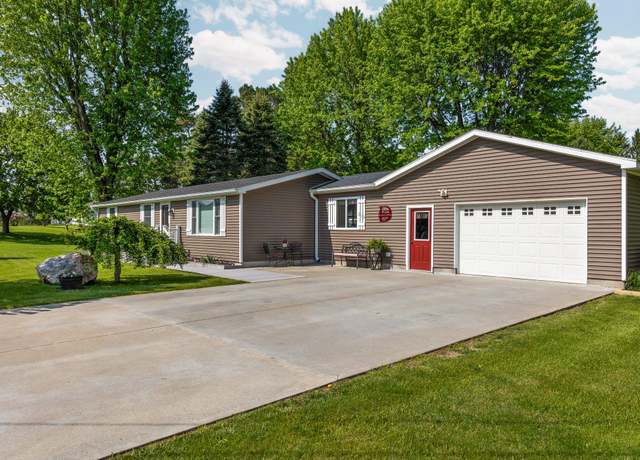 Property at 208 S Case St, Marion, MI 49665, 3 beds, 1.5 baths