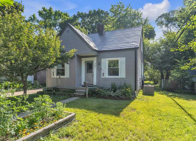 Property at 702 Hemphill St, Ypsilanti, MI 48198, 3 beds, 1 bath