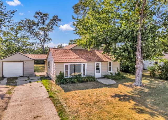 Property at 1647 New St, Muskegon, MI 49442, 3 beds, 1 bath
