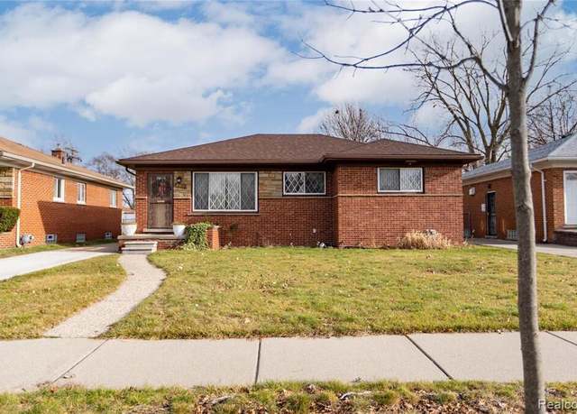 Property at 21630 Westhampton St, Oak Park, MI 48237, 3 beds, 1.5 baths