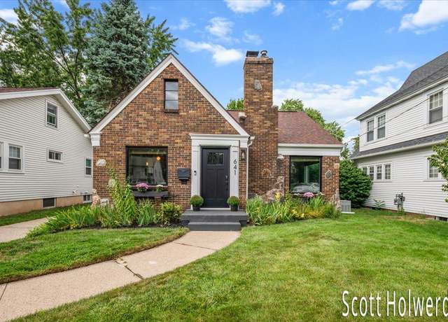 Property at 641 Griswold St SE, Grand Rapids, MI 49507, 3 beds, 1 bath